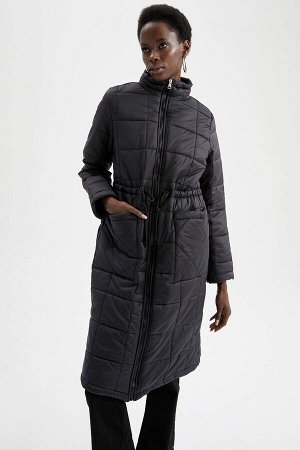 Длинное надувное зимнее пальто стандартной посадки с карманами