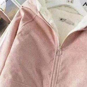 Куртка вельветовая на меху розовая
