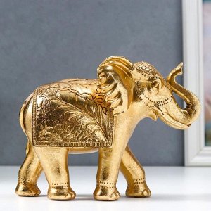 Сувенир полистоун "Слон с пальмовыми листьями на попоне" золотой 16,7х8х20,2 см