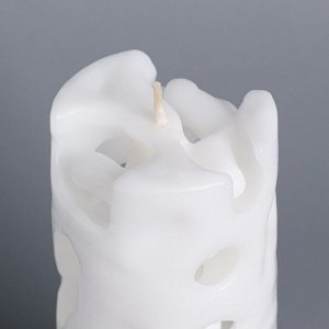 Свеча-цилиндр "Ажурная", 6х15 см, белая с поталью