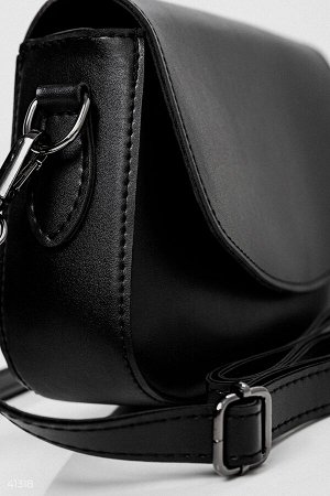 Черная сумка-багет из эко-кожи