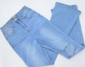 Женские джинсы буткат с расклешенным низом и порезом, цвет голубой