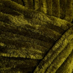 Плюшевая пряжа для вязания спицами, крючком YarnArt, Dolce, 100% микрополиэстер, 120 м/100 г, (772 т. хаки)