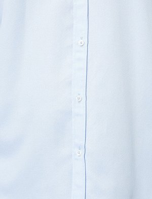 Рубашка Материал: %52  Хлопок, %48  Полиэстер Параметры модели: рост: 189 cm,  объем груди: 99, объем талии: 75, объем бедер: 99 Надет размер: M