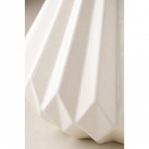 Ваза керамическая "Оригами", настольная, белая, 18 см