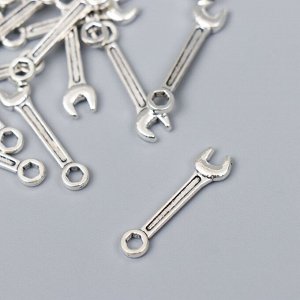 Декор металл для творчества "Ключ и шестигранник" серебро G062B621 набор 25 шт 2,4х0,6 см