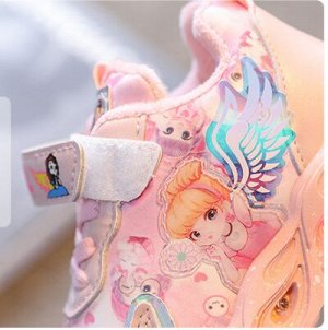 Детские кроссовки на липучке. Цвет розовый  с изображениями феи
