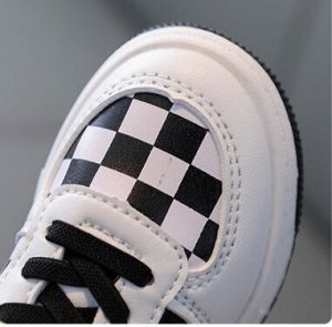 Детские кроссовки  на липучке, цвет бело-черный