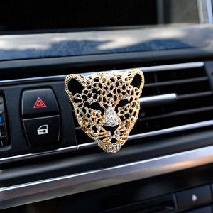 Украшение в дефлектор автомобиля "Леопард"
