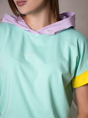 Костюм женский: футболка с капюшоном, принт LARETTO + шорты, мятный