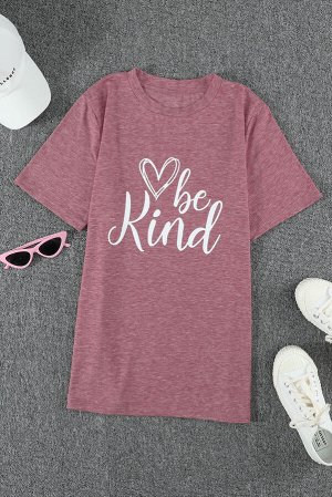 Розовая футболка с принтом сердечко и надписью: Be Kind