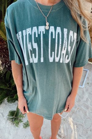 Зеленая футболка оверсайз с надписью: WEST COAST