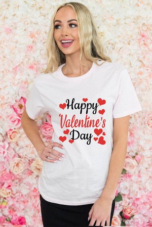 Белая футболка с принтом сердечка и надписью: Happy Valentine's Day