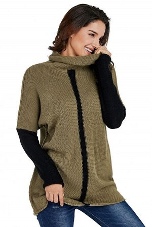Оливковый пуловер-туника с черными рукавами и полосой спереди