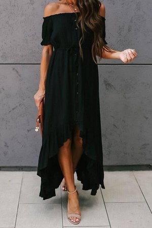 Черное платье-сарафан с открытыми плечами и разновеликим подолом