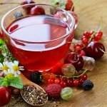 Натуральные чайные напитки с ягодами. Медовые гранулы