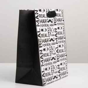 Пакет ламинированный вертикальный «С характером», MS 18 × 23 × 10 см
