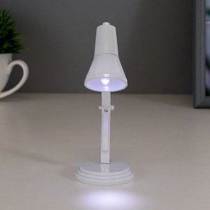 Ночник "Настольная лампа" LED 0.5Вт от батареек LR41 белый 4Х4Х11 см
