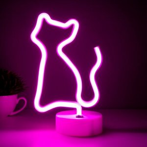 Ночник "Кошечка" LED (розовый свет) от батареек 3хААА USB 15x10x25 см RISALUX