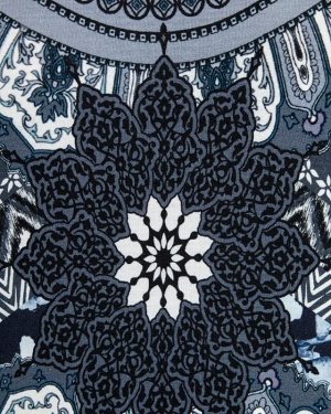 HV Блуза Описание В восточном стиле Длина рукава ? Изысканный орнамент Удлиненная блуза от немецкого бренда Helena Vera выполнена из мягкой эластичной вискозы с эффектным ориентальным принтом. Материа