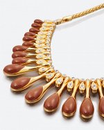 Celesta. Колье со вставками из эмали кофейного цвета