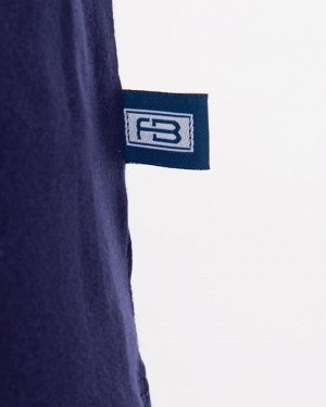 FB Блуза Описание Стиль, который актуален всегда Декор в морском стиле Рукава в полоску Блуза Fiora Blue из мягкой эластичной вискозы и декором в морском стиле. Материал: 95% вискоза, 5% эластан Длина