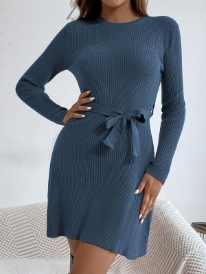 Платье-свитер с поясом в рубчик