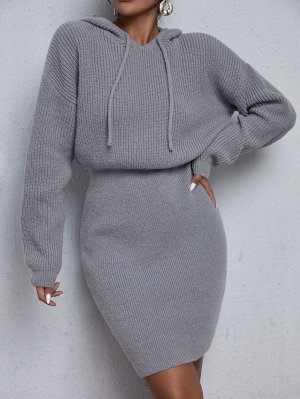 Платье-свитер на кулиске с капюшоном