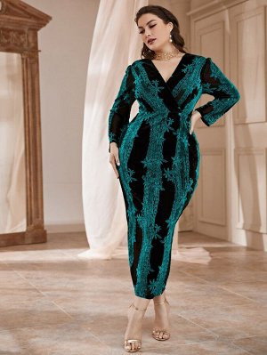 Plus Size Платье с цветочным узором с v-образным вырезом с разрезом сзади