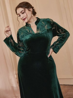 Бархатное платье Plus Size с цветочной вышивкой