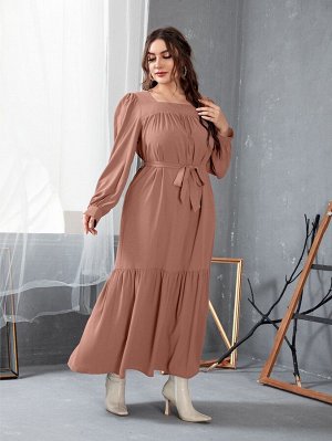 Платье Plus Size с поясом и квадратным воротником