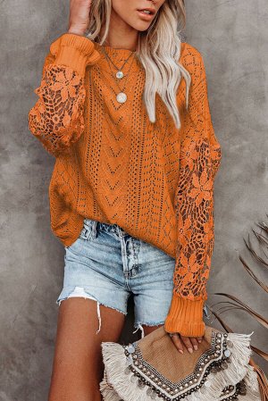 Оранжевый вязаный свитер с перфорацией и кружевным вставками на рукавах