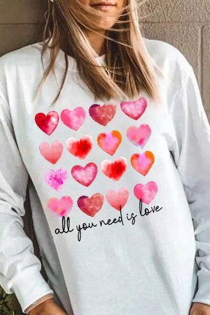 Белый свитшот с розовым принтом сердечки и надписью: All You Need Is Love