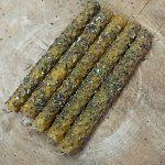 Свеча из вощины 13 см с Базиликом (благополучие)