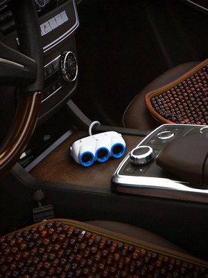 Автомобильное зарядное устройство разветвитель прикуривателя HOCO C1 one-pull-three 2*USB+3*прикуриватель, 3.1A, ,белый
