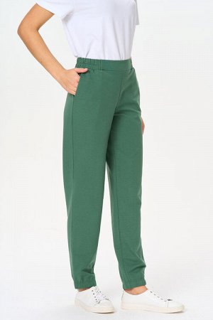 Брюки Стильные брюки с карманами, выполнены из хлопкового футера . Пояс с планкой и эластичной тесьмой внутри. По низу брюк манжеты с эластичной тесьмой внутри. Рост модели на фото 170см.
Цвет: зелёны
