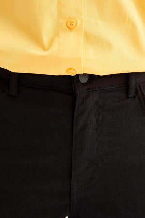 Традиционные брюки прямого кроя из габардина