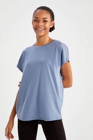 Базовая спортивная футболка Slim Fit с круглым вырезом