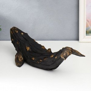 Сувенир полистоун "Чёрный кит" золотая патина 20х19х45 см