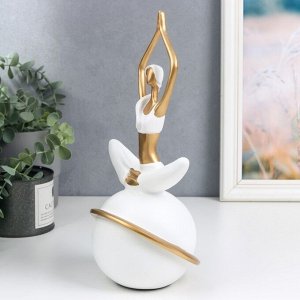 Сувенир полистоун "Девушка на шаре - йога свеча" белый с золотом 27х12х14,5 см