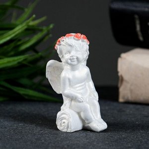 Фигура "Ангелочек сидит на бревне" перламутр, 6х4х4см