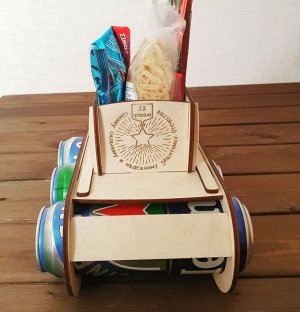 Танк из дерева для подарка на 23 февраля