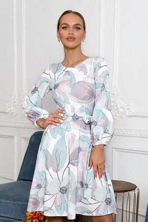 Платье Платье с цветочным принтом в модном сезоне 2022 можно носить круглый год. Они однозначно придадут образу чистоту, свежесть и изысканность. Лёгкий, летящий материал очень комфортно ложится на те
