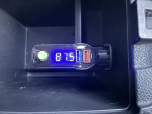 Автомобильное мультифункциональное зарядное устройство 2*USB + FM-тансмиттер, 3.1A, черный, дисплей,FM/USB