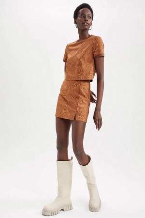 Мини-юбка А-силуэта с нормальной талией и узором с разрезами