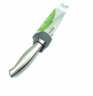 Нож FESSLE Нож FESSLE Материал: лезвие-нержавеющая сталь Размер: длина лезвия 9 см