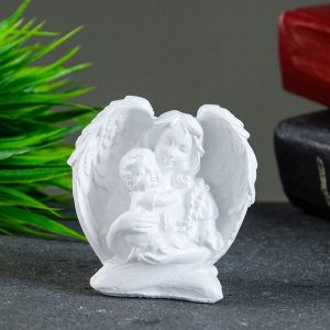 Фигурка гипс «Ангелочек с младенцем», 4x6.5x7 см