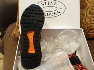 Кроссовки Steve Madden на узкую ножку 26-26.5 см