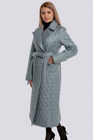 Пальто Стеганое пальто — легкое, практичное, удобное, поэтому стало неотъемлемой частью повседневного гардероба. Длинное пальто прилегающего силуэта с английским воротником обязательно обратит на себя