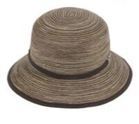 Шляпа Состав:  capron, polyester
Ширина поля:  6,5 см.
Диаметр шляпы:  28 см.
Высота тульи:  10 см.
Аксессуар:  лента+люверс.
Детали:  моделируемое поле.